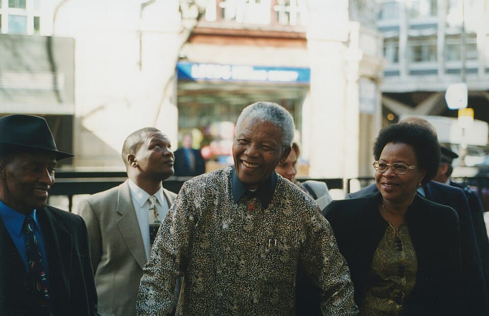 Nelson Mandela arriving at the London School of Economics in April 2000